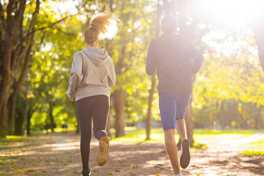 two people jogging